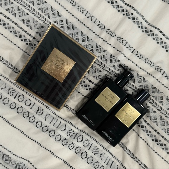 Victoria Secret bombshell Oud fragrance bundle